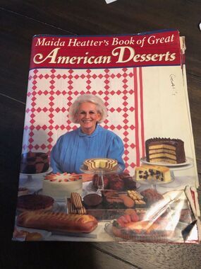 Maida Heatter's Book of Great American Desserts - Hardcover - GOOD